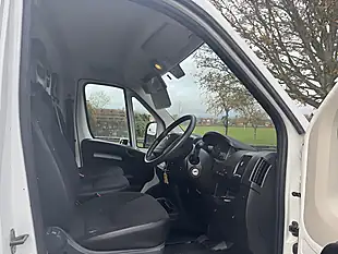 Used 2020 Citroen Relay X White - Interior and Exterior details 14