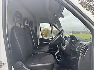 Used 2020 Citroen Relay X White - Interior and Exterior details 15
