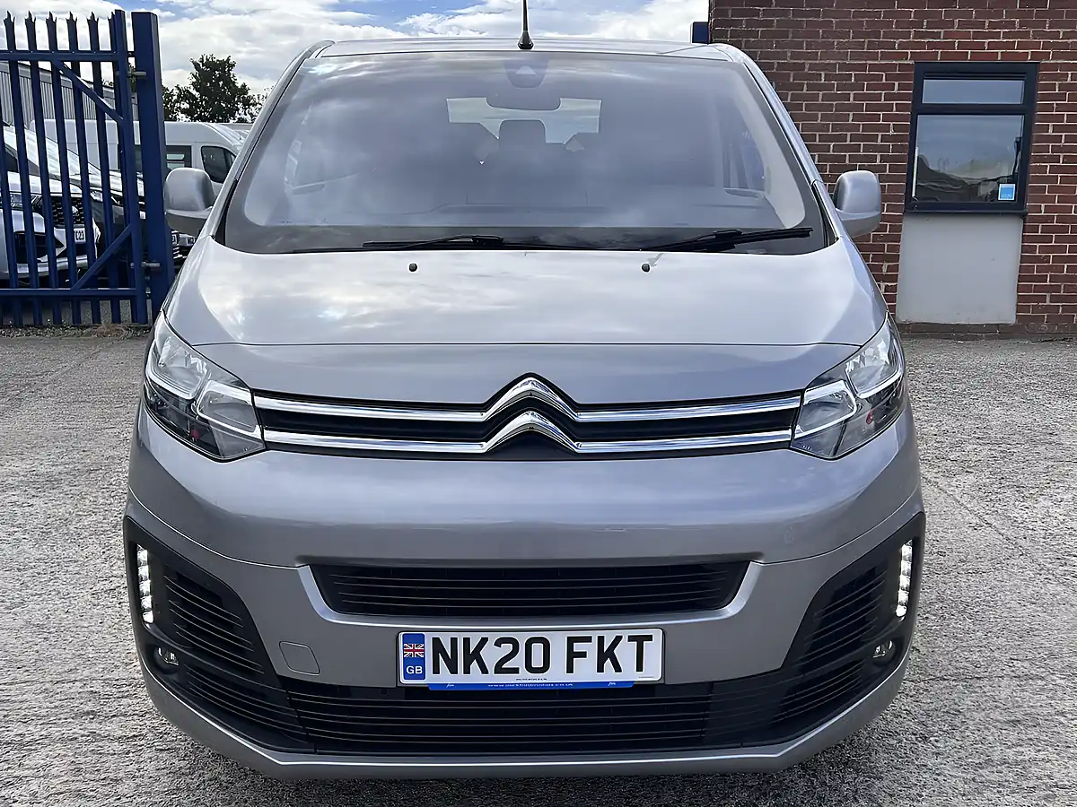 Used 2020 Citroen Spacetourer Feel M Artense Grey Met - Interior and Exterior details 20