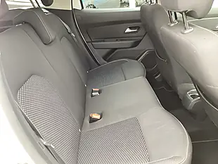 Used 2020 Dacia Duster Comfort Glacier White - Interior and Exterior details 10
