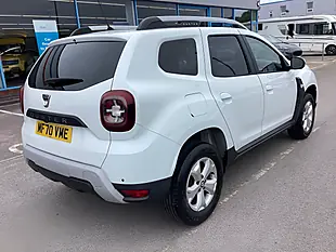 Used 2020 Dacia Duster Comfort Glacier White - Interior and Exterior details 4