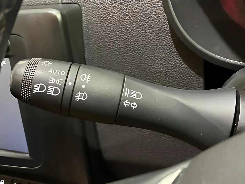 Used 2020 Dacia Duster Comfort Grey - Interior and Exterior details 13
