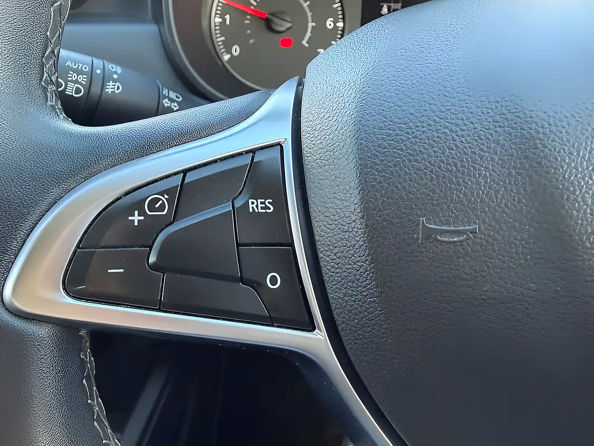 Used 2020 Dacia Duster Comfort Grey - Interior and Exterior details 13