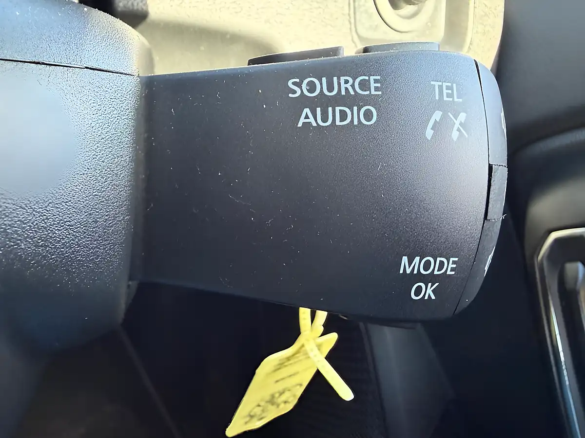 Used 2020 Dacia Duster Comfort Grey - Interior and Exterior details 14