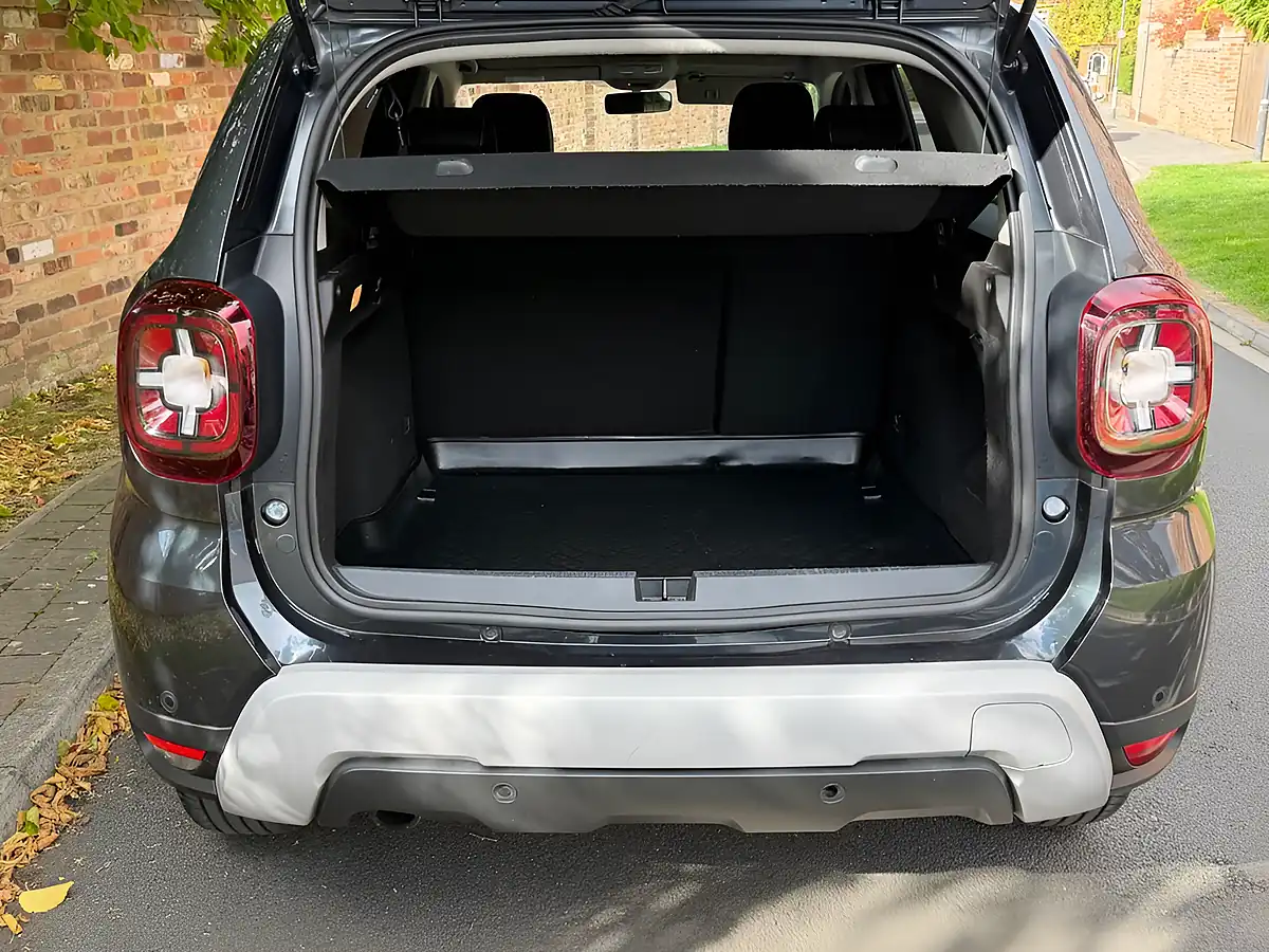 Used 2020 Dacia Duster Comfort Grey - Interior and Exterior details 17