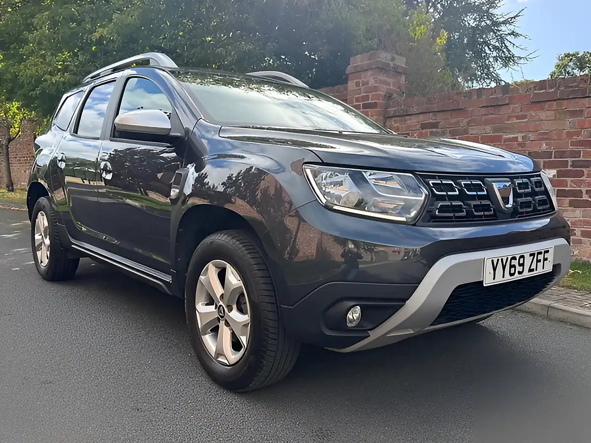 Used 2020 Dacia Duster Comfort Grey - Interior and Exterior details 2