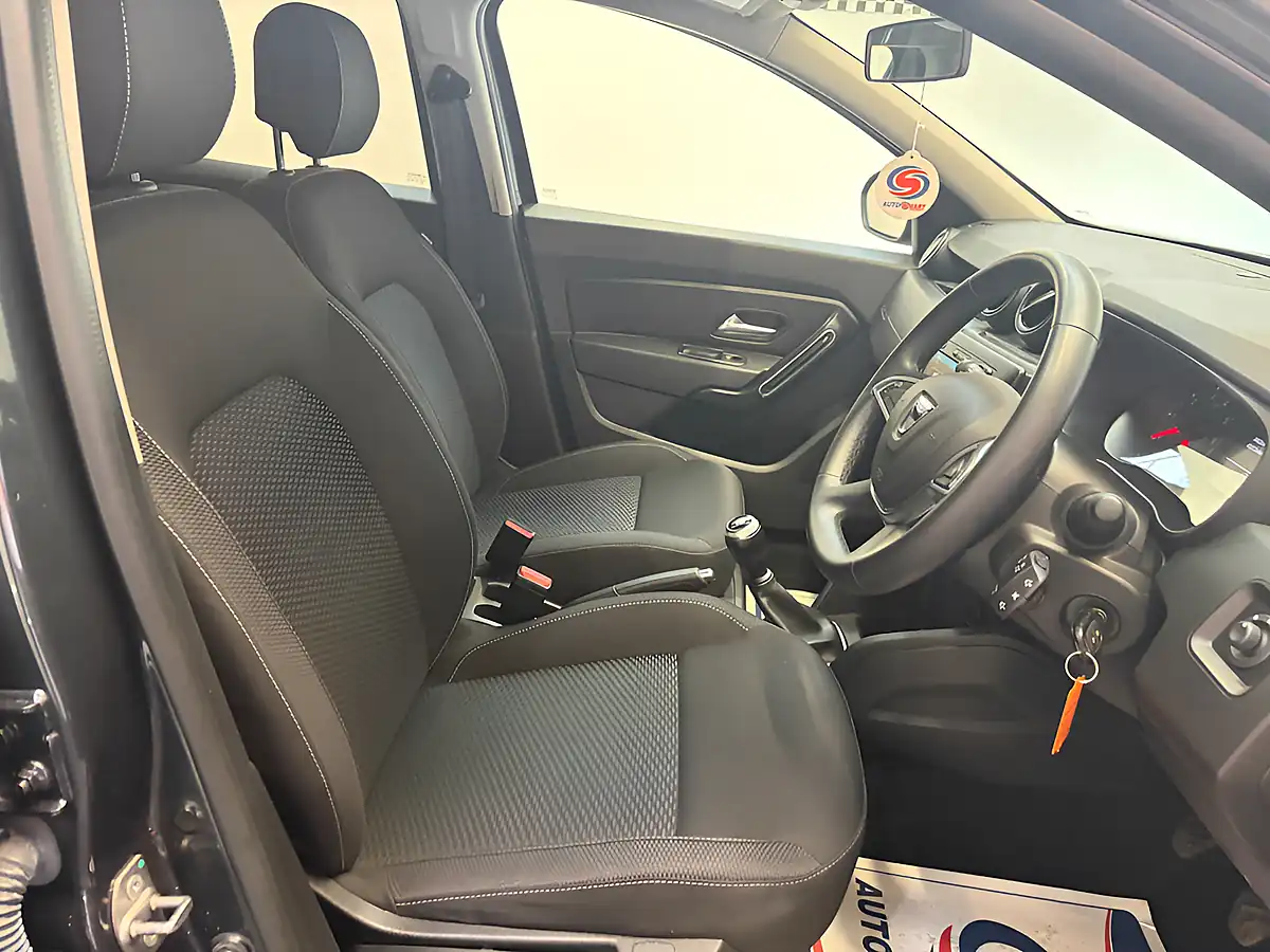 Used 2020 Dacia Duster Comfort Grey - Interior and Exterior details 12