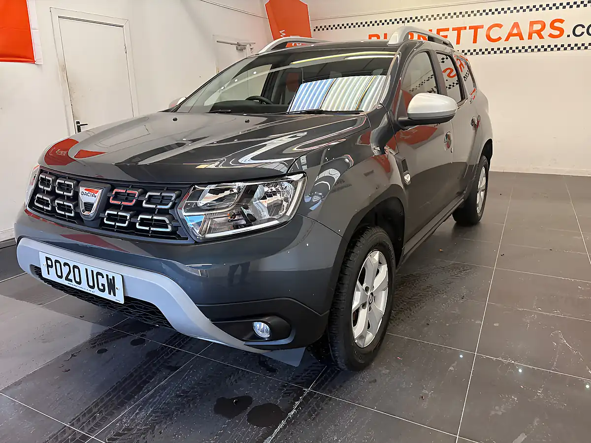 Used 2020 Dacia Duster Comfort Grey - Interior and Exterior details 5