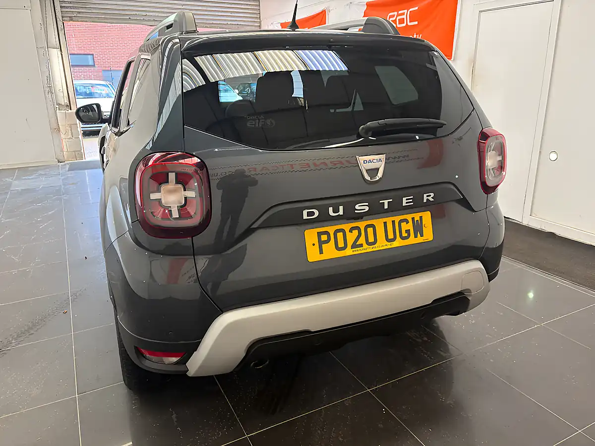 Used 2020 Dacia Duster Comfort Grey - Interior and Exterior details 8