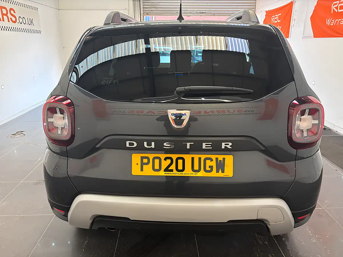 Used 2020 Dacia Duster Comfort Grey - Interior and Exterior details 9