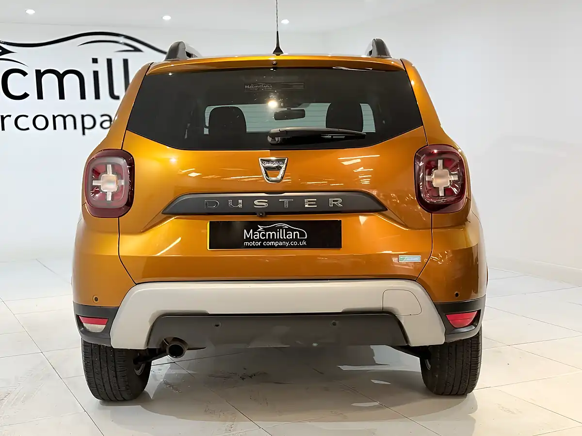 Used 2020 Dacia Duster Comfort Orange - Interior and Exterior details 14