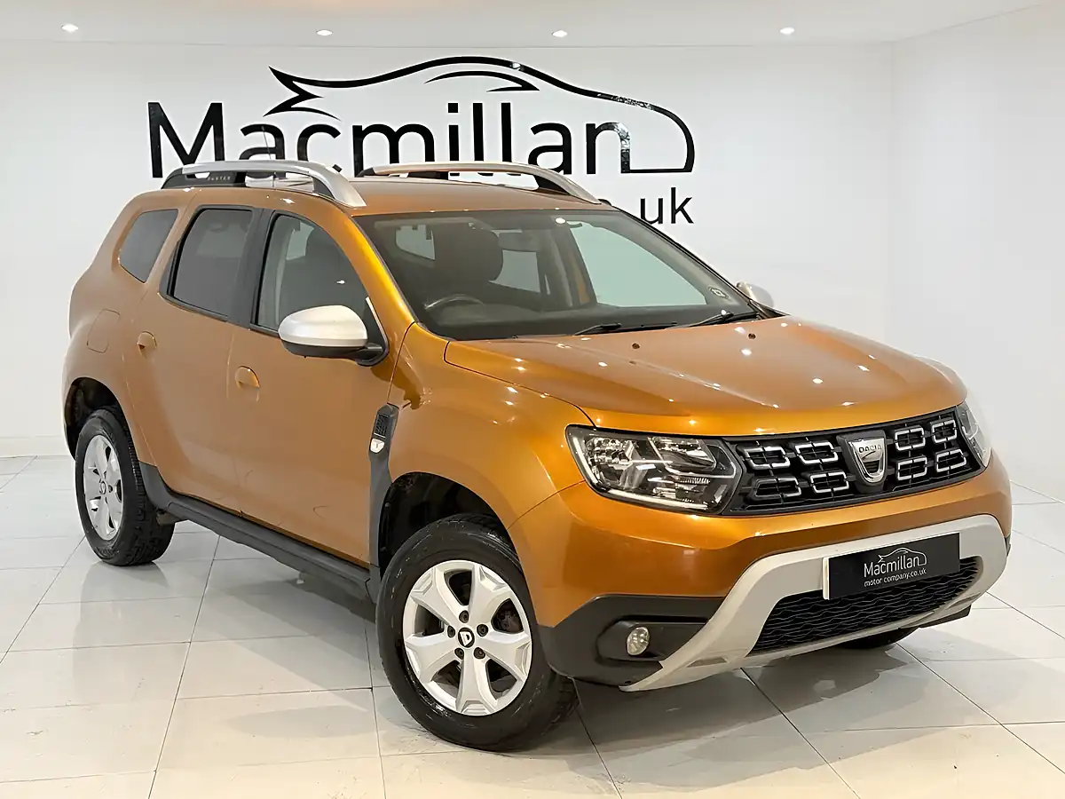 Used 2020 Dacia Duster Comfort Orange - Interior and Exterior details 2
