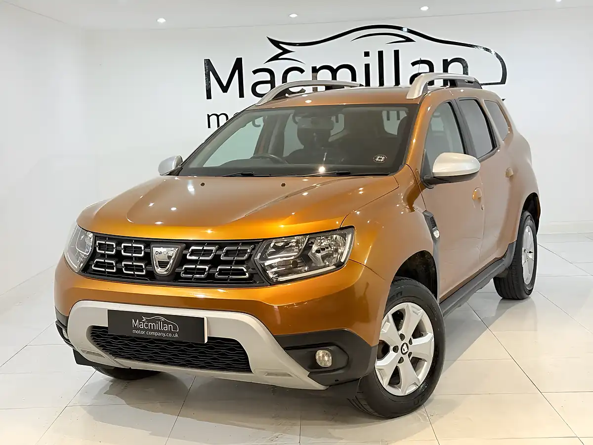 Used 2020 Dacia Duster Comfort Orange - Interior and Exterior details 6
