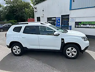 Used 2020 Dacia Duster Comfort White - Interior and Exterior details 12