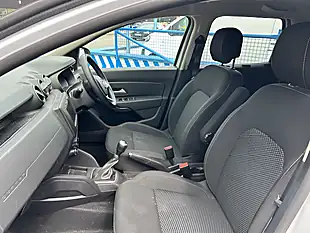 Used 2020 Dacia Duster Comfort White - Interior and Exterior details 3