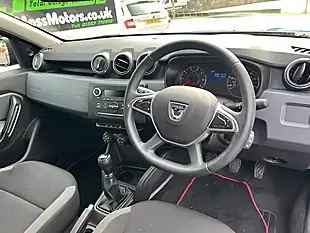 Used 2020 Dacia Duster Essential Blue - Interior and Exterior details 11