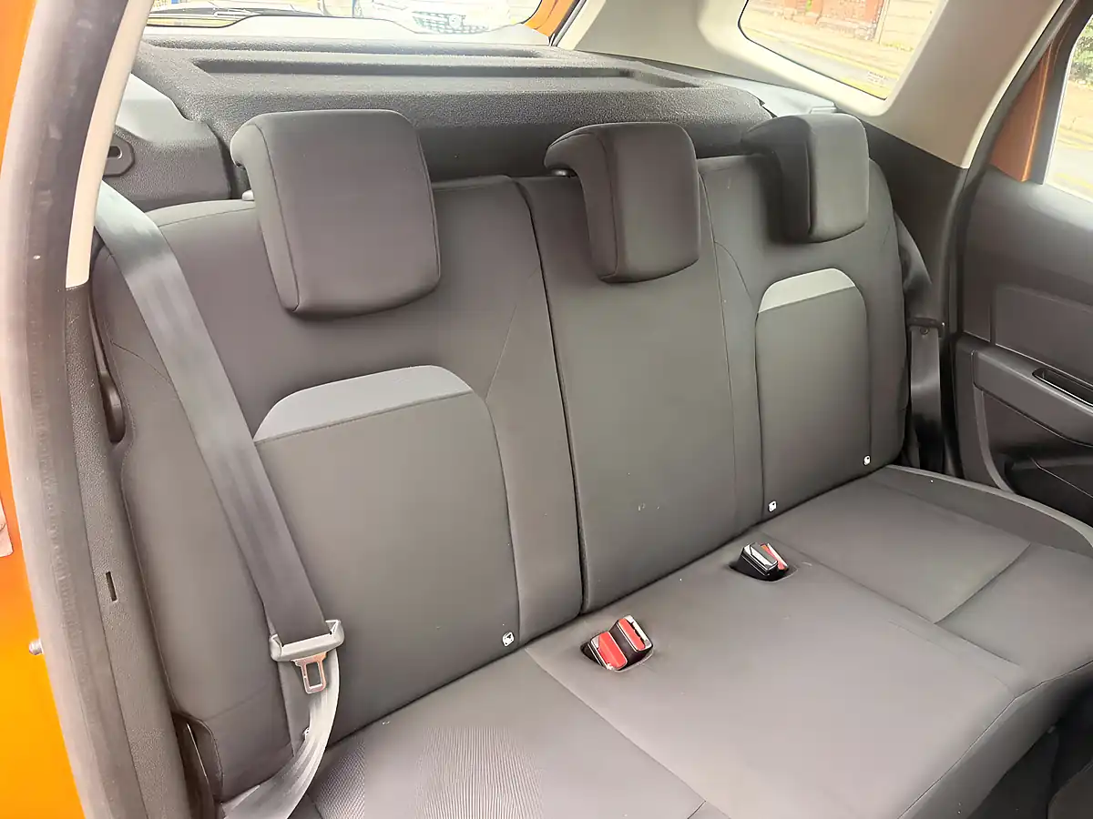 Used 2020 Dacia Duster Essential Orange - Interior and Exterior details 16