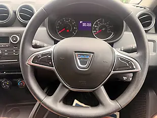 Used 2020 Dacia Duster Essential Orange - Interior and Exterior details 19