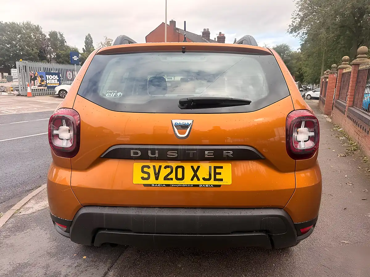 Used 2020 Dacia Duster Essential Orange - Interior and Exterior details 4