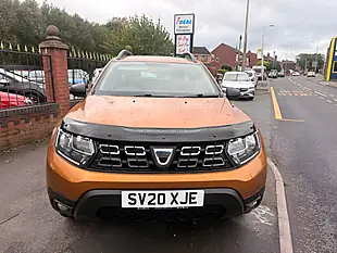 Used 2020 Dacia Duster Essential Orange - Interior and Exterior details 5
