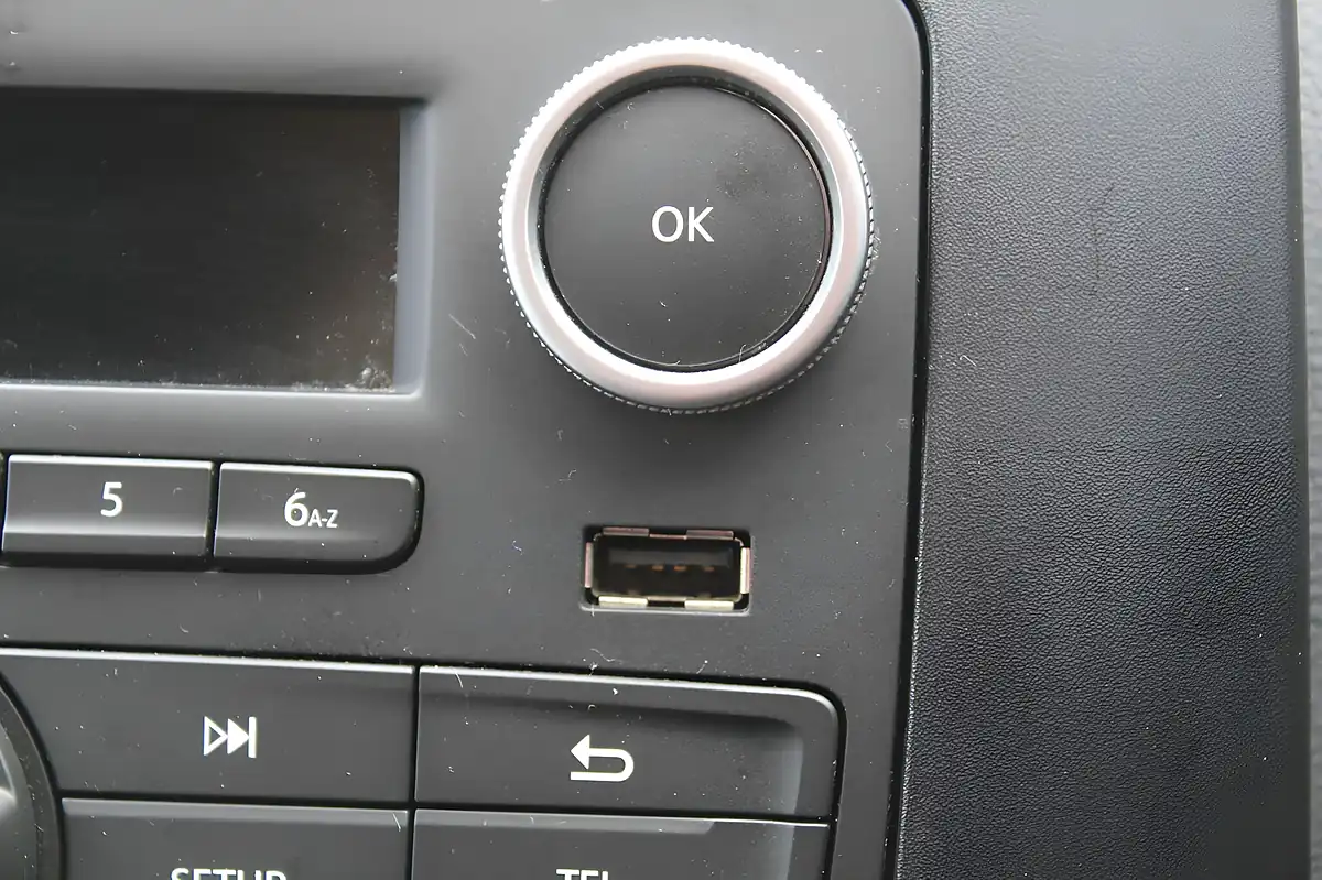 Used 2020 Dacia Duster Essential Orange - Interior and Exterior details 16
