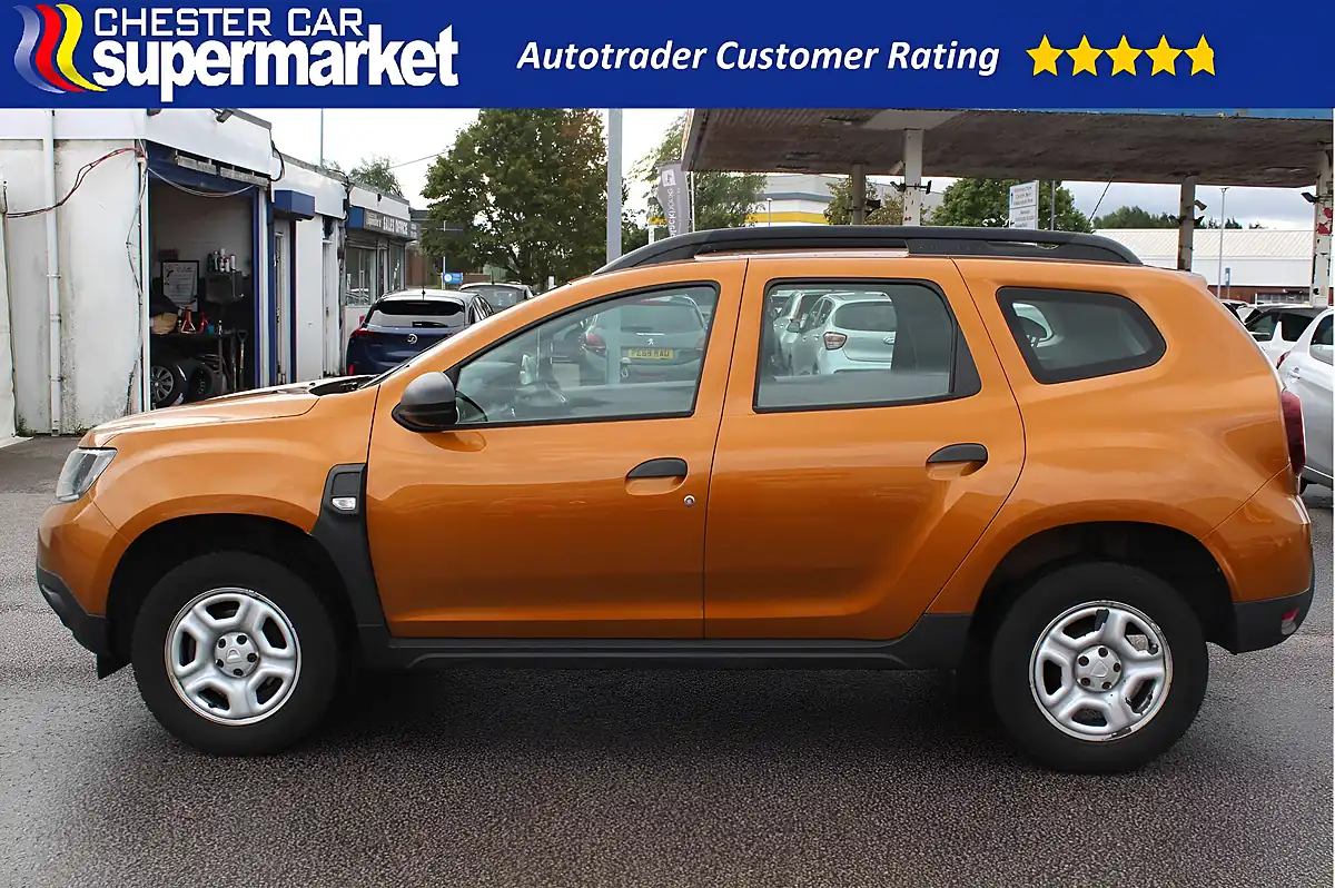 Used 2020 Dacia Duster Essential Orange - Interior and Exterior details 3