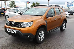 Used 2020 Dacia Duster Essential Orange - Interior and Exterior details 7