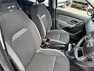 Used 2020 Dacia Duster Essential Slate Grey - Interior and Exterior details 18