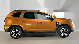 Used 2020 Dacia Duster Prestige Orange - Interior and Exterior details 5