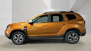 Used 2020 Dacia Duster Prestige Orange - Interior and Exterior details 6