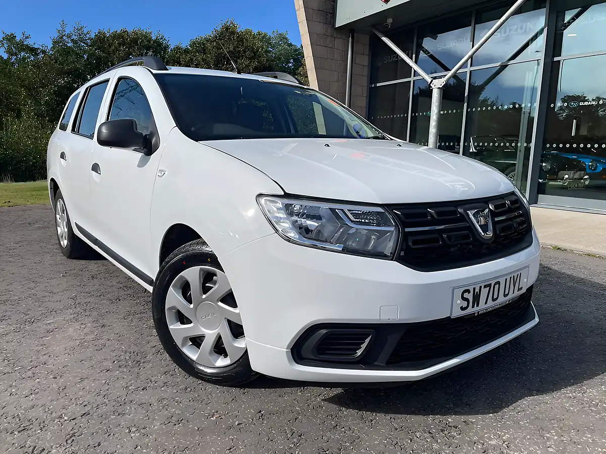 Used 2020 Dacia Logan Essential White - Front View