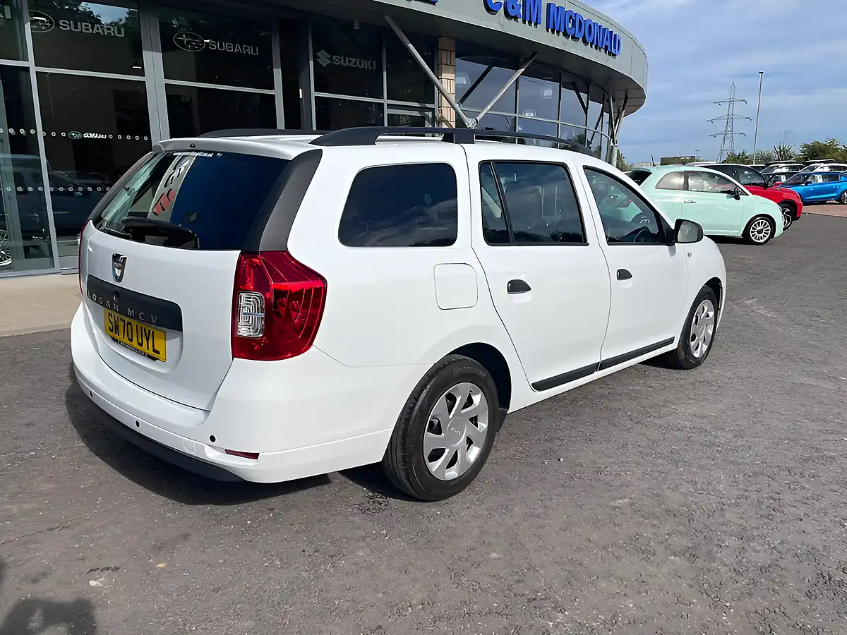 Used 2020 Dacia Logan Essential White - Interior and Exterior details 10