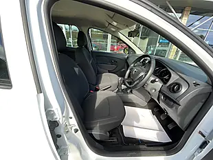 Used 2020 Dacia Logan Essential White - Interior and Exterior details 13