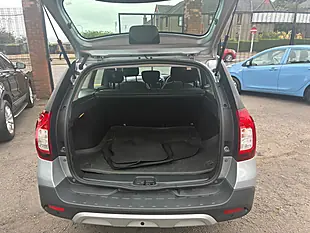 Used 2020 Dacia Logan Mcv Stepway Se Twenty Highland Grey - Interior and Exterior details 15