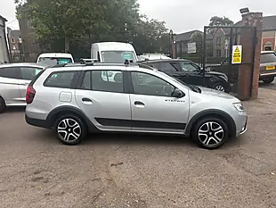 Used 2020 Dacia Logan Mcv Stepway Se Twenty Highland Grey - Interior and Exterior details 2