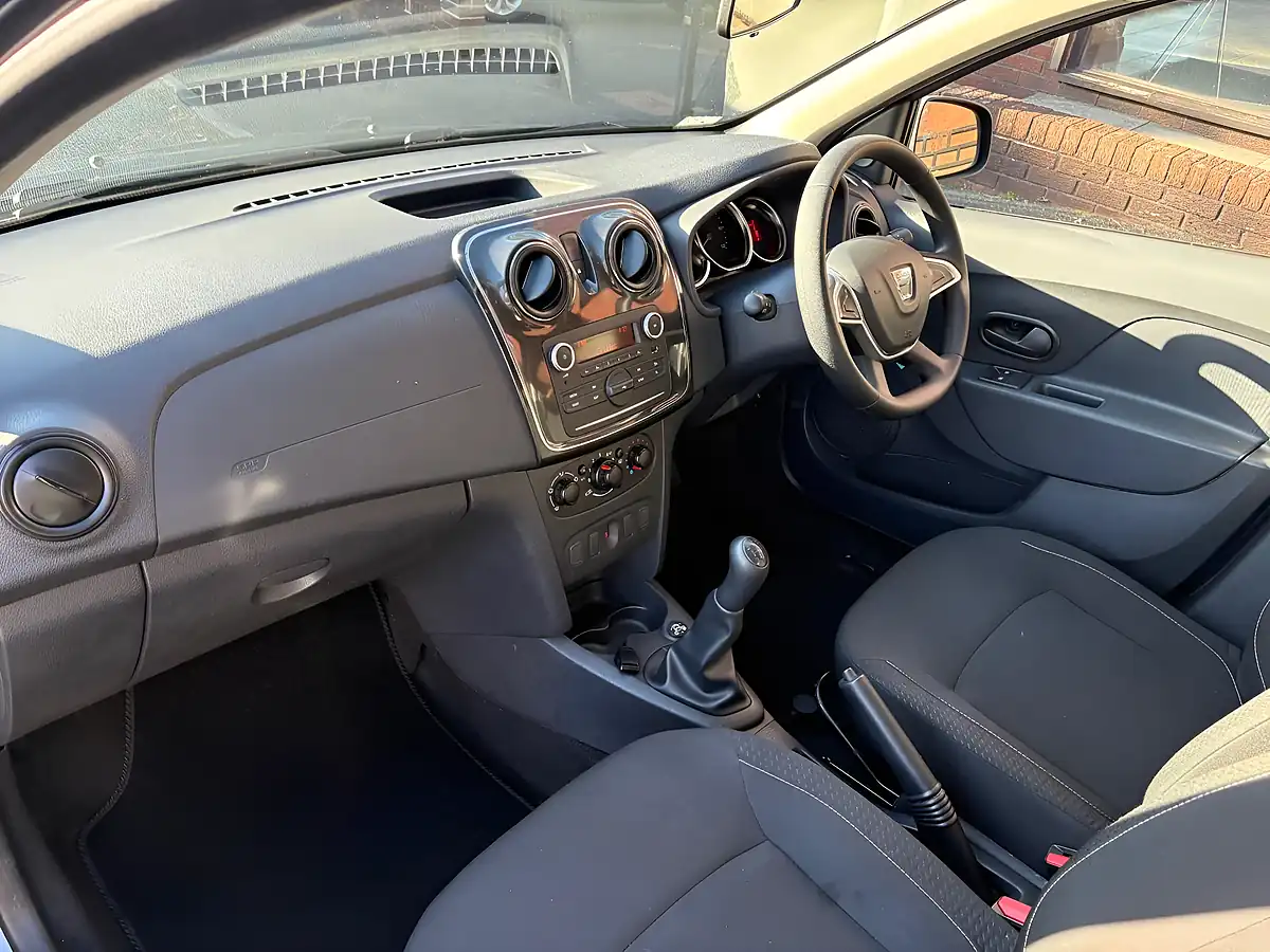 Used 2020 Dacia Sandero Essential Grey - Interior and Exterior details 13