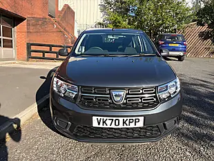 Used 2020 Dacia Sandero Essential Grey - Interior and Exterior details 8