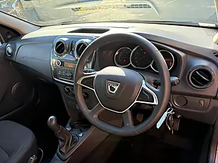 Used 2020 Dacia Sandero Essential Grey - Interior and Exterior details 9