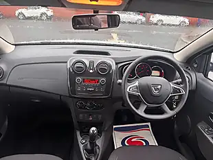 Used 2020 Dacia Sandero Essential White - Interior and Exterior details 7