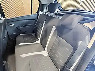 Used 2020 Dacia Sandero Stepway Comfort Blue - Interior and Exterior details 14