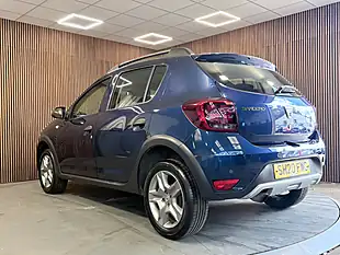 Used 2020 Dacia Sandero Stepway Comfort Blue - Interior and Exterior details 4