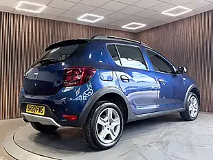Used 2020 Dacia Sandero Stepway Comfort Blue - Interior and Exterior details 8