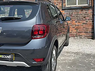 Used 2020 Dacia Sandero Stepway Comfort Grey - Interior and Exterior details 11