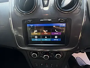 Used 2020 Dacia Sandero Stepway Comfort Grey - Interior and Exterior details 16