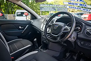 Used 2020 Dacia Sandero Stepway Comfort Pearl Black - Interior and Exterior details 14