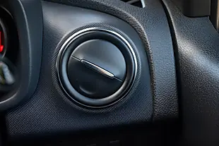 Used 2020 Dacia Sandero Stepway Comfort Pearl Black - Interior and Exterior details 18