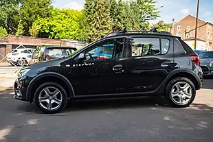 Used 2020 Dacia Sandero Stepway Comfort Pearl Black - Interior and Exterior details 5