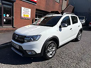 Used 2020 Dacia Sandero Stepway Essential White - Interior and Exterior details 6