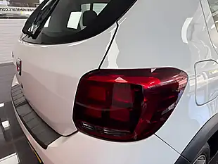 Used 2020 Dacia Sandero Stepway Essential White - Interior and Exterior details 7
