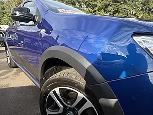 Used 2020 Dacia Sandero Stepway Se Twenty Blue - Interior and Exterior details 11